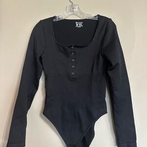 OQQ Black Long Sleeve Bodysuit